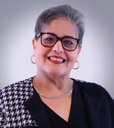 Reverenda Pilar Pérez — LatinaCon oradora